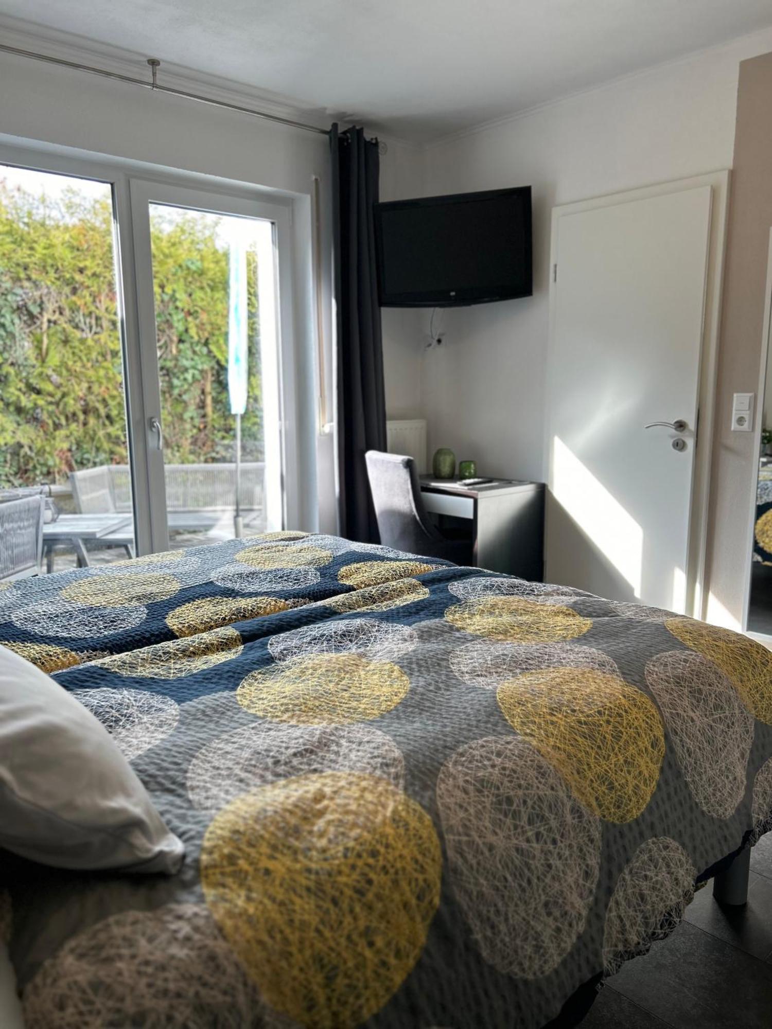 Haus Uebernachtenswert Cochem Mosel 外观 照片